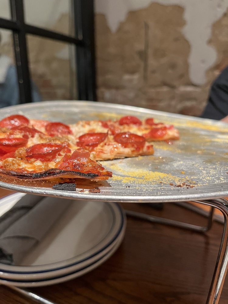 Eno's Pizza Tavern