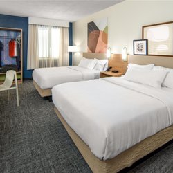 Hampton Inn Cave City - Guest room
