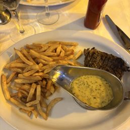 Chateau brionee steak with sauce on the side....