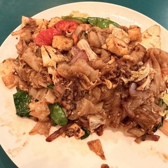 Best Thai Cuisine - N3. Pad Kee Mao / Drunken Noodles - Thai Near Me - Troy, Michigan Best Thai Cuisine - N3. Pad Kee Mao / Drunken Noodles - Thai Near Me - Troy, Michigan
