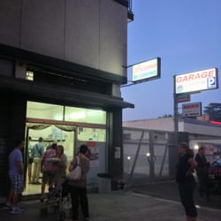 Pizzeria di Cosimo - Outside before 9pm