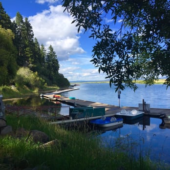 Rocky Point Resort - Fishing boats,kayaks,canoes and paddle boats. All for rent at the Rocky Point Resort - Resorts Near Me - Klamath Falls, Oregon Rocky Point Resort - Fishing boats,kayaks,canoes and paddle boats. All for rent at the Rocky Point Resort - Resorts Near Me - Klamath Falls, Oregon