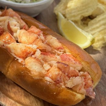 Royal Lobster LA - Lobster roll - Sandwiches Near Me - Los Angeles, California