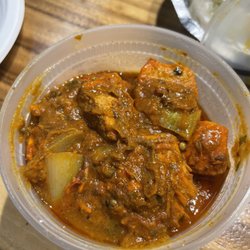 Momo N Curry - Chicken Kadahi