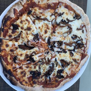 Sea & Stones - Truffle mushroom pizza was ok - Steakhouses Near Me - Cancún, ROO Sea & Stones - Truffle mushroom pizza was ok - Steakhouses Near Me - Cancún, ROO