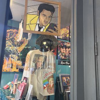 Wild About Music - Elvis and Dolly :) ! Two amazing country music musicians :) ! - Musical Instruments & Teachers Near Me - Austin, Texas Wild About Music - Elvis and Dolly :) ! Two amazing country music musicians :) ! - Musical Instruments & Teachers Near Me - Austin, Texas