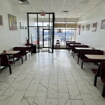 Pie Life Pizzeria - Inside - Pizza Near Me - Carol Stream, Illinois Pie Life Pizzeria - Inside - Pizza Near Me - Carol Stream, Illinois