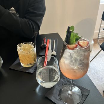 Fabric - drinks - Cocktail Bars Near Me - Dunfermline, FIF Fabric - drinks - Cocktail Bars Near Me - Dunfermline, FIF