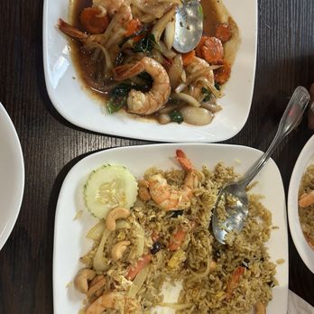 Bangkok Sapphires Thai - Thai Near Me - Torrance, California Bangkok Sapphires Thai - Thai Near Me - Torrance, California