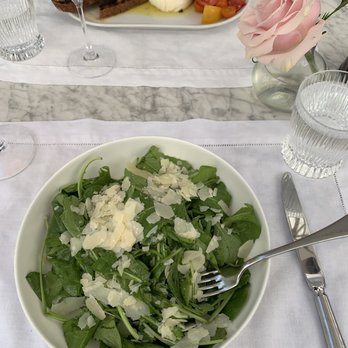 Cara Restaurant - Arugula salad and burrata - New American Near Me - Los Angeles, California Cara Restaurant - Arugula salad and burrata - New American Near Me - Los Angeles, California