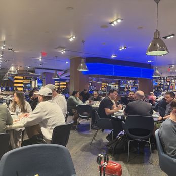 Café Hollywood at Planet Hollywood Resort & Casino - American Near Me - Las Vegas, Nevada