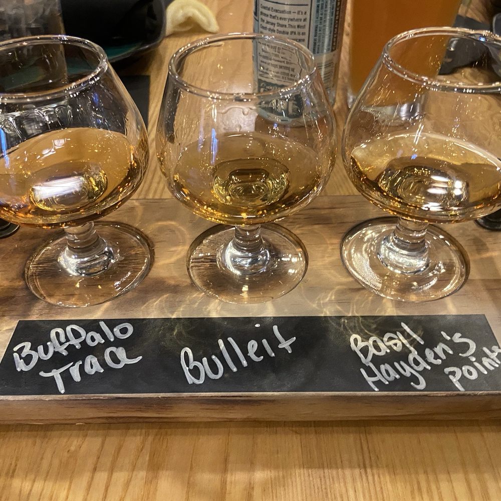 Grind - Bourbon flight - Cocktail Bars Near Me - Boyertown, Pennsylvania