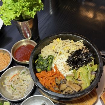 Jangtuh Bossam - Dolsot Bibimbap - Korean Near Me - Los Angeles, California