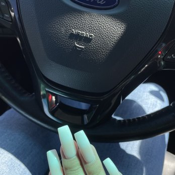Dash Nail Bar - Pink & White Ombré Nails - Nail Salons Near Me - Grand Prairie, Texas
