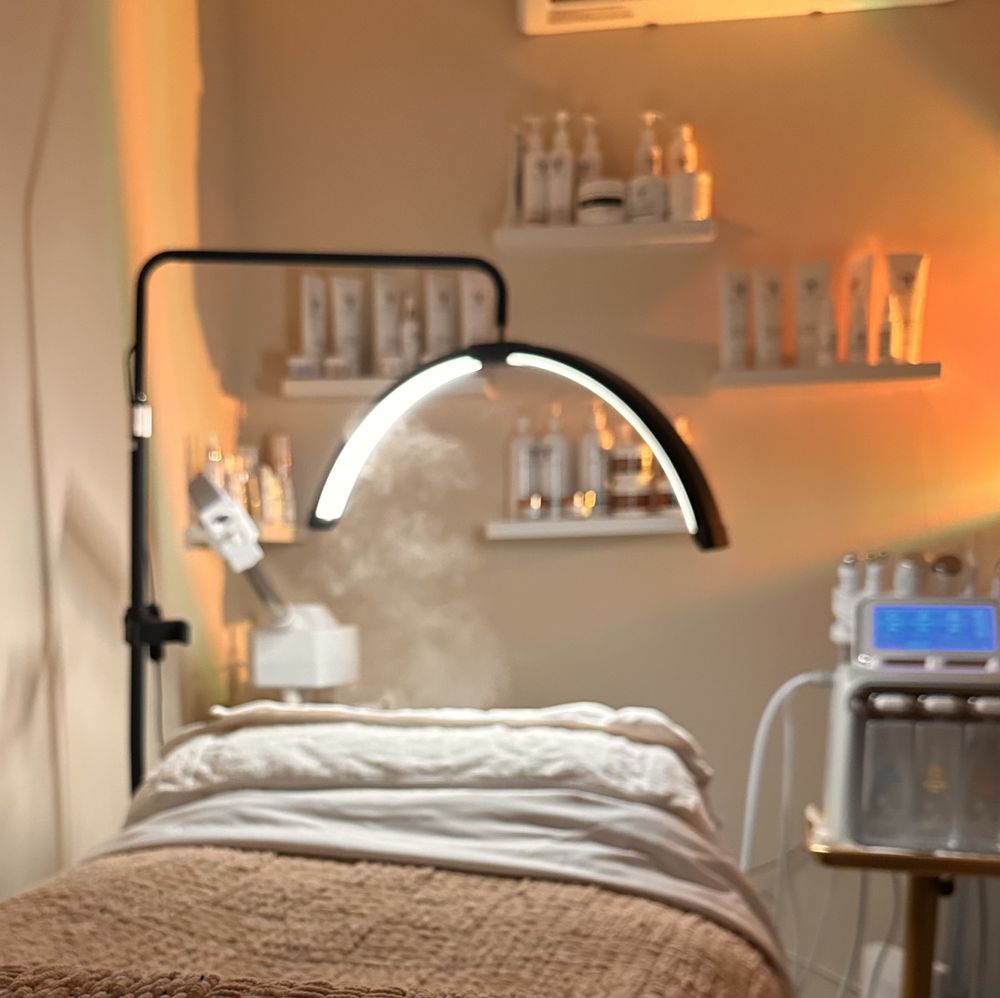 Minerva Skin Essentials Logo