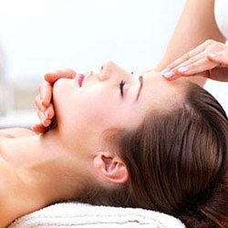 Japan Tokyo Sakura Oil Spa