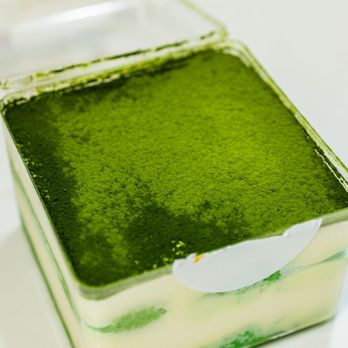 LA LA Bakeshop - Matcha Pandan Mini Cake ($12.50) - Vietnamese Near Me - Toronto, Ontario LA LA Bakeshop - Matcha Pandan Mini Cake ($12.50) - Vietnamese Near Me - Toronto, Ontario