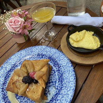 Little Hen - Bourbon French toast with scrambled eggs - Breakfast & Brunch Near Me - Miami, Florida Little Hen - Bourbon French toast with scrambled eggs - Breakfast & Brunch Near Me - Miami, Florida