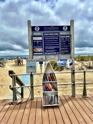 Ocean Grove Pier by null