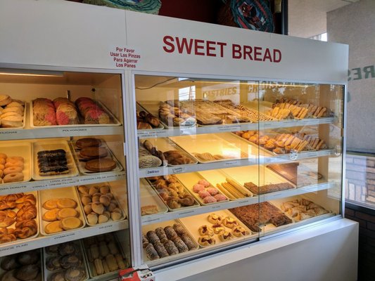 Horno Monterrey Bakery by null
