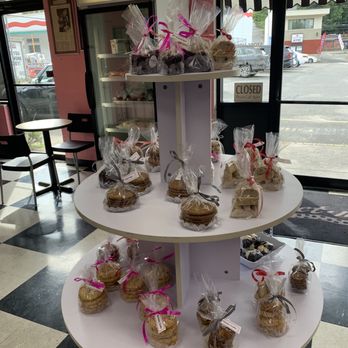 Sweet Maria's - Bakeries Near Me - Waterbury, Connecticut Sweet Maria's - Bakeries Near Me - Waterbury, Connecticut