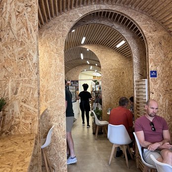 Aba de Seville brunch - Cute Brunch Spot Near Tourist Attractions - Breakfast & Brunch Near Me - Seville, SE Aba de Seville brunch - Cute Brunch Spot Near Tourist Attractions - Breakfast & Brunch Near Me - Seville, SE