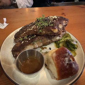 Grann Restaurant - Ribs - Cajun/Creole Near Me - Tacoma, Washington