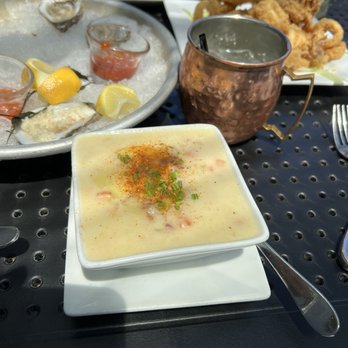 Stingray Lounge - Calamari, Moscow mule, oysters, and clam chowder - Seafood Near Me - Uptown Hoboken, New Jersey
