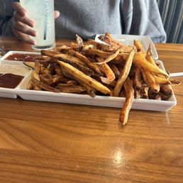 Plain fries, very good! My son loved them.
