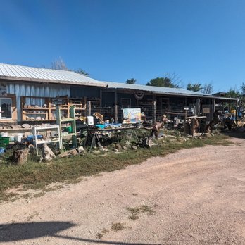 Prairie Agate Rock Shop - Front side - Gemstones & Minerals Near Me - Crawford, Nebraska
