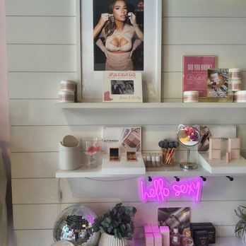 Kittenish - Women's Clothing Near Me - Nashville, Tennessee