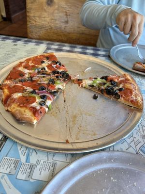 Leon Gessi New York Pizza by null
