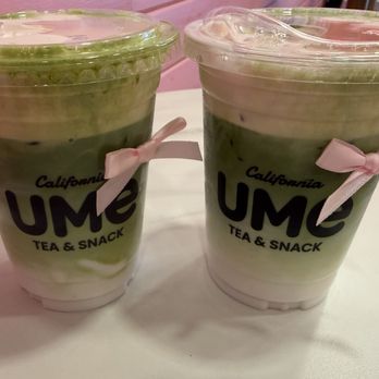 UME Tea - Sacramento - Strawberry Cloud Matcha Coco - Coffee & Tea Near Me - Sacramento, California