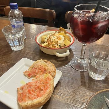 Anduriña - Bars Near Me - Barcelona, B Anduriña - Bars Near Me - Barcelona, B