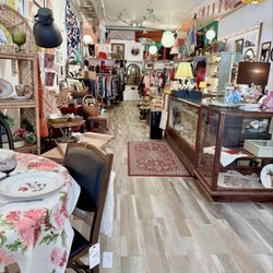 Biddeford Vintage Market