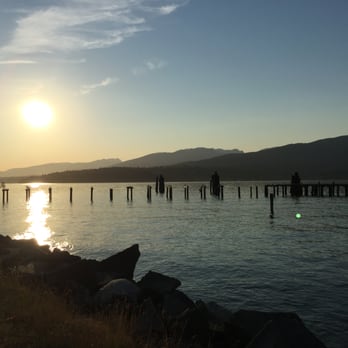 Barnet Marine Park - Sunset and abandoned dock~ - Parks Near Me - Burnaby, British Columbia Barnet Marine Park - Sunset and abandoned dock~ - Parks Near Me - Burnaby, British Columbia