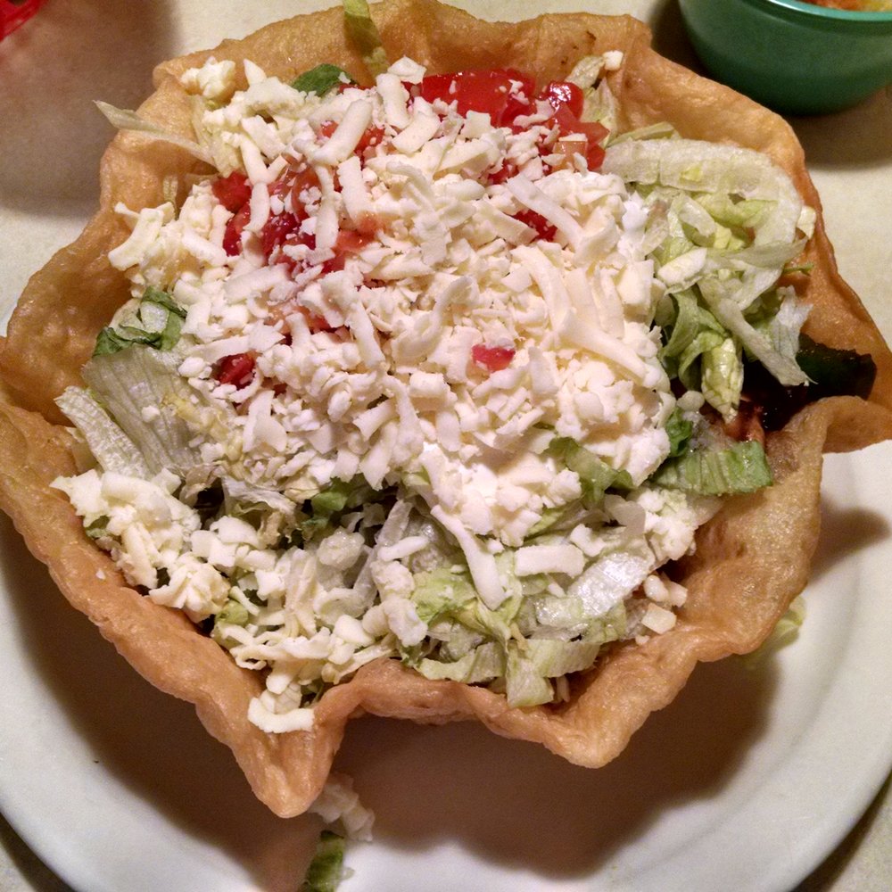 Los Agaves - Fajita Taco Salad - chicken and mushrooms and spinach - Mexican Near Me - South Charleston, West Virginia Los Agaves - Fajita Taco Salad - chicken and mushrooms and spinach - Mexican Near Me - South Charleston, West Virginia