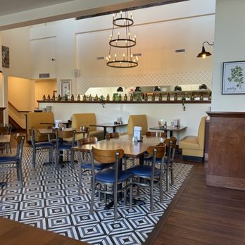 Isla's Kitchen - One of Isla's dinning areas where I sat. - Southern Near Me - Tulsa, Oklahoma
