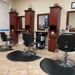 La Quinta Salon and Day Spa - Salon