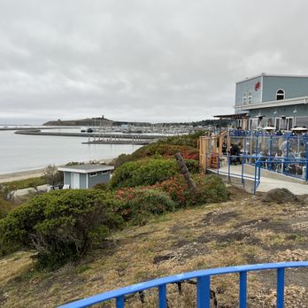 Sam's Chowder House - Outside - Seafood Near Me - Half Moon Bay, California