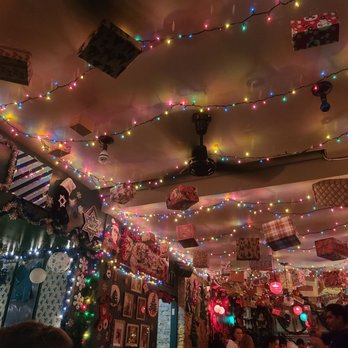 Miracle on Ninth Street - Inside - Cocktail Bars Near Me - New York, New York Miracle on Ninth Street - Inside - Cocktail Bars Near Me - New York, New York