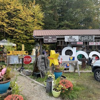 Doc's 321 Cafe - Outside - Barbeque Near Me - Cosby, Tennessee