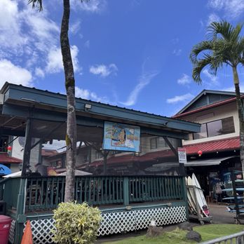 Chicken in a Barrel BBQ - Hanalei - Outside eating - Barbeque Near Me - Hanalei, Hawaii Chicken in a Barrel BBQ - Hanalei - Outside eating - Barbeque Near Me - Hanalei, Hawaii