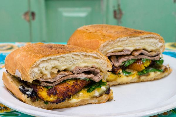 Cholita Linda by null