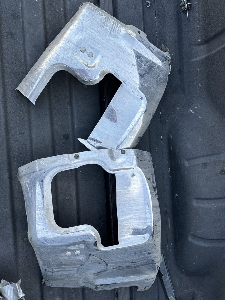 GOSCH COLLISION HEMET AT GOSCH TOYOTA Updated October 2024 24