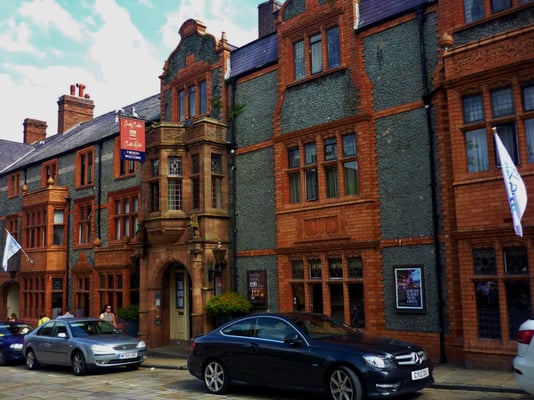 The Castle Hotel by null