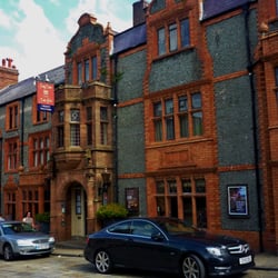 Castle Hotel