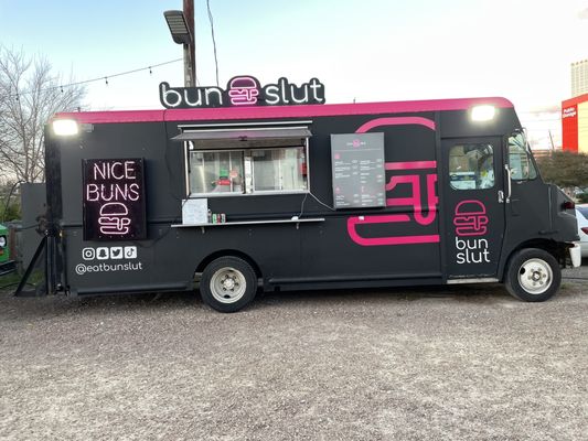 BunSlut (Food Truck) by null