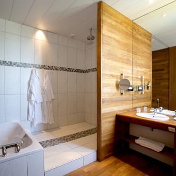 Château Grattequina - Salle de bain - Chambre Garonne - Hotels Near Me - Blanquefort, 33