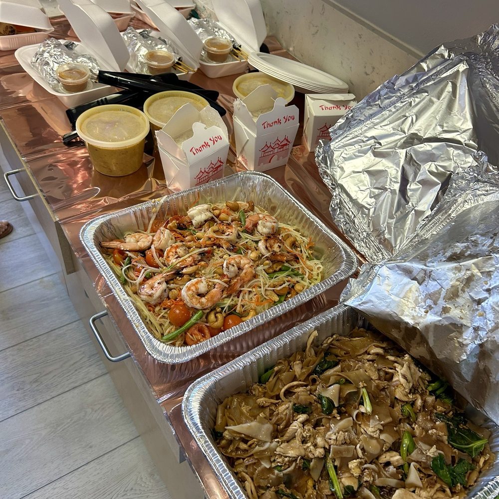 Jasmine Thai Noodle N BBQ - Our catering selection for a party of 8 - Thai Near Me - Valencia, California Jasmine Thai Noodle N BBQ - Our catering selection for a party of 8 - Thai Near Me - Valencia, California